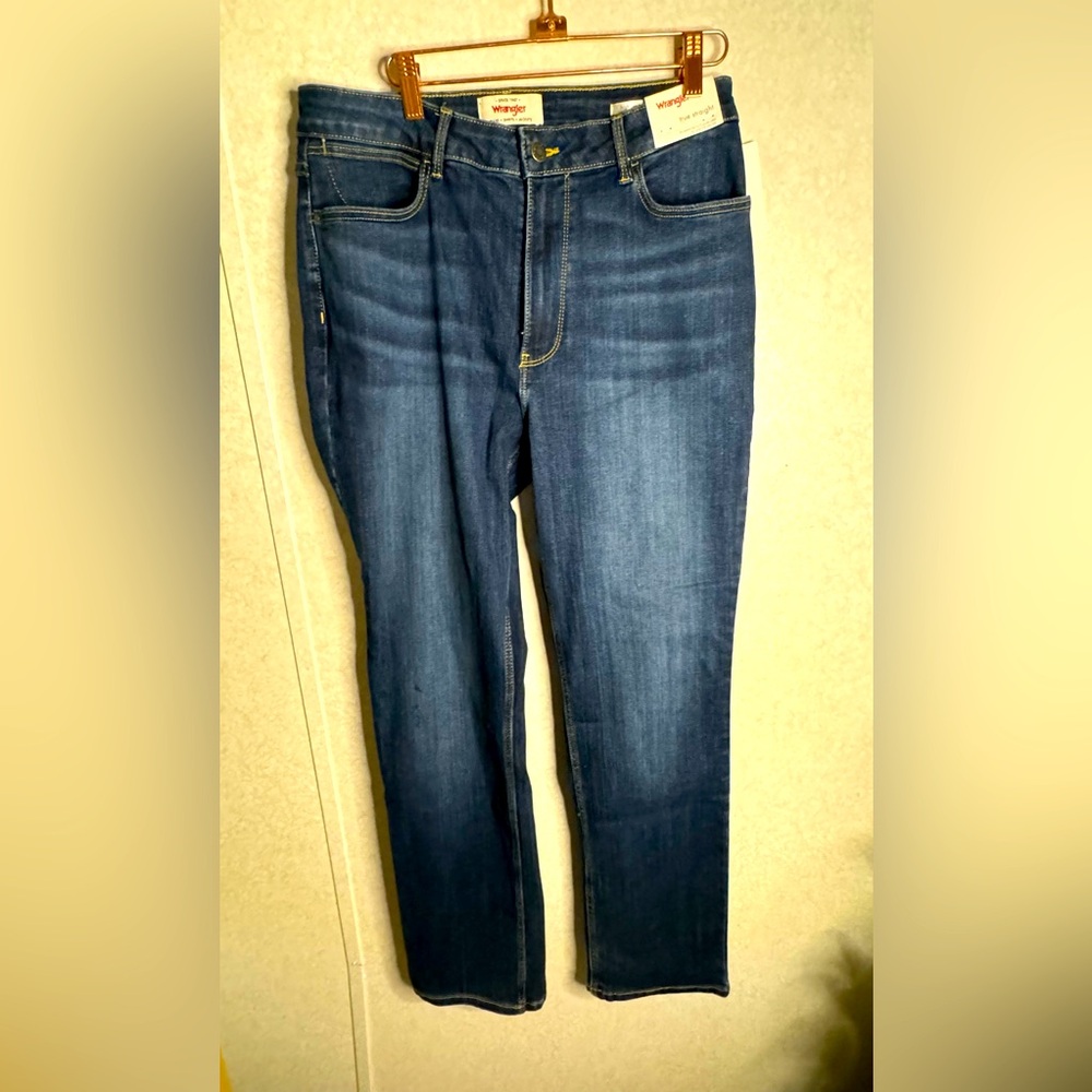 Wrangler NWT Dark Wash Blue Jeans Women’s Western High Rise True Straight 12 32